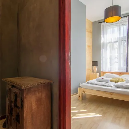 Apartament Wloski شقة